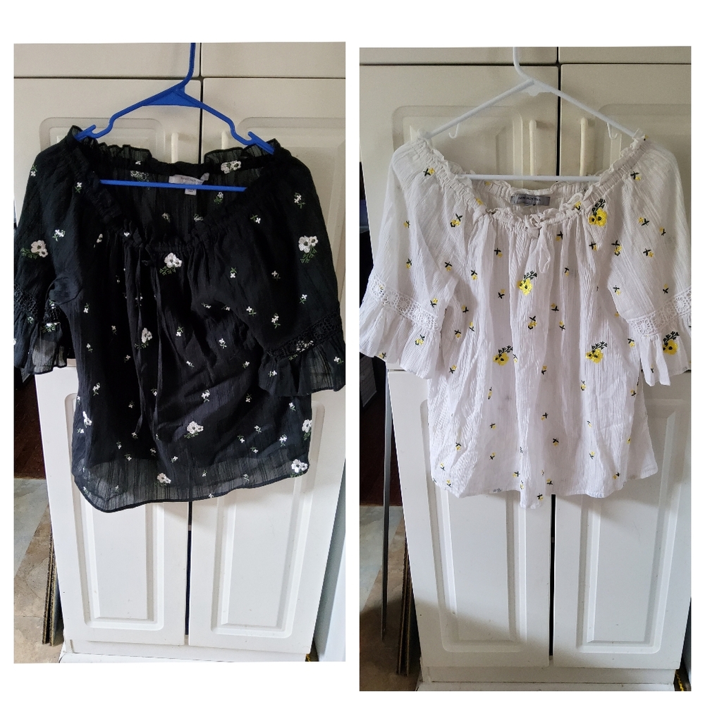 Marc New York  Floral Embroidered Women's Top (1 Black 1 White)